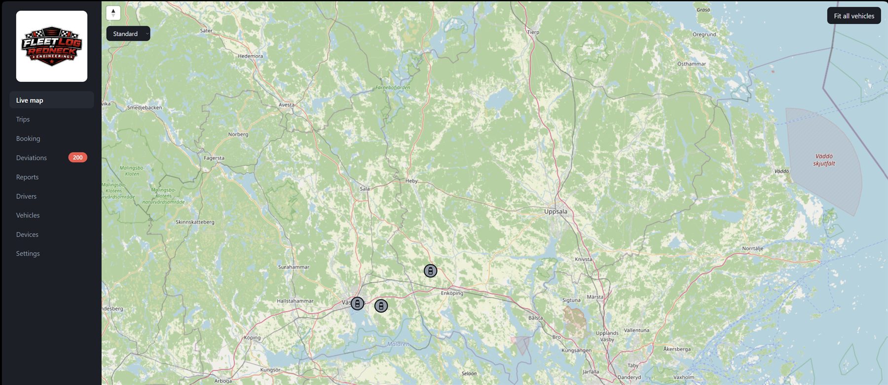 FleetLog adminpanel med livekarta över flottan